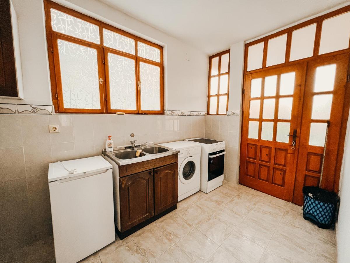 Vladivostok Apartments Tivat Exterior foto